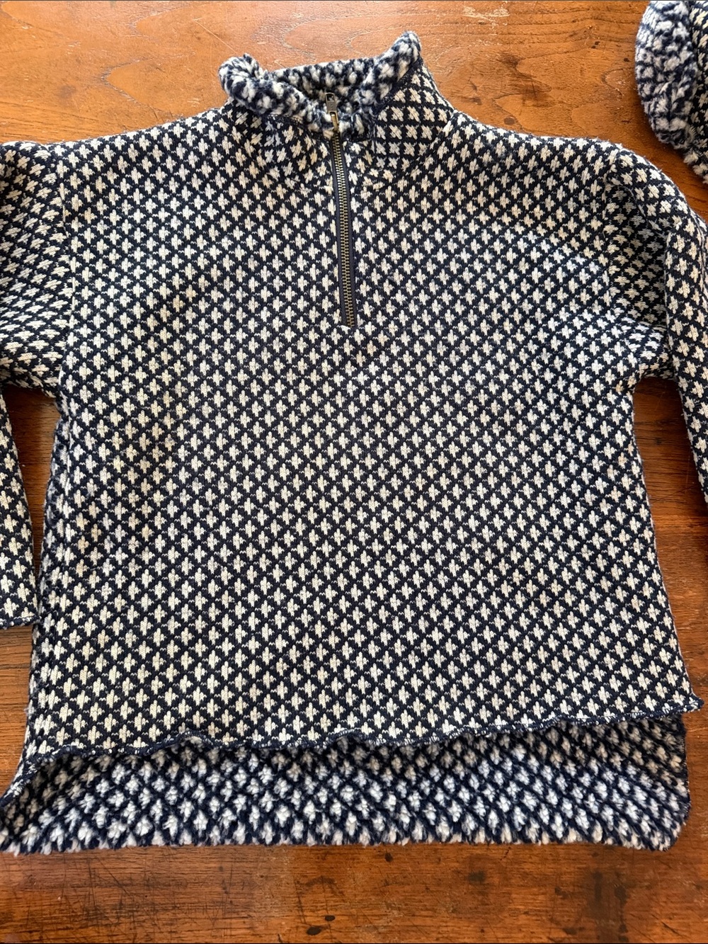 Vintage Kids blue/white fleece top and hat. - Picture 2 of 6